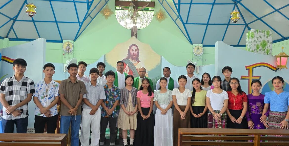 DON BOSCO COMMUNITY OF SILCHAR EMBARKS ON JUBILEE PILGRIMAGE TO BADARPUR PARISH