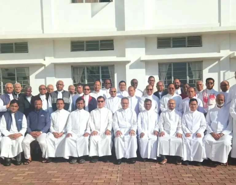 RECTORS, LEADERS AND PARISH-PRIESTS MEET AT SHILLONG PROVINCE