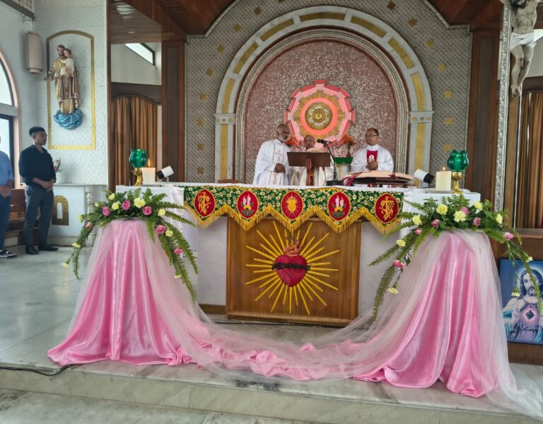 DBTS COMMUNITY UNDERTAKES PILGRIMAGE TO THE SACRED HEART SHRINE, MAWLAI