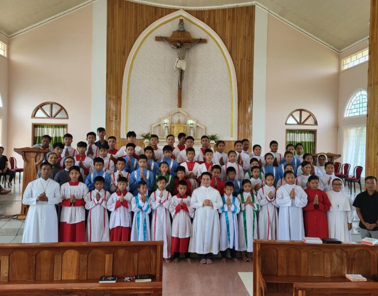 Lum Sinai Umden Parish Holds Two-Day Retreat for 150 Altar Servers